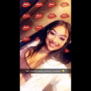 Meet your Posher, Kayla